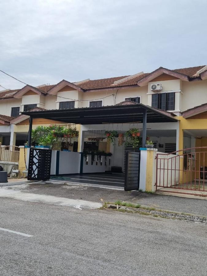 Private Pool Ssue Klebang Ipoh Homestay With High Speed Wifi Chemor Luaran gambar